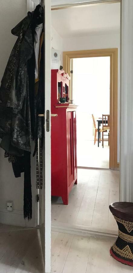 Charming Apart. 5 Min Walk From Central Station Lägenhet