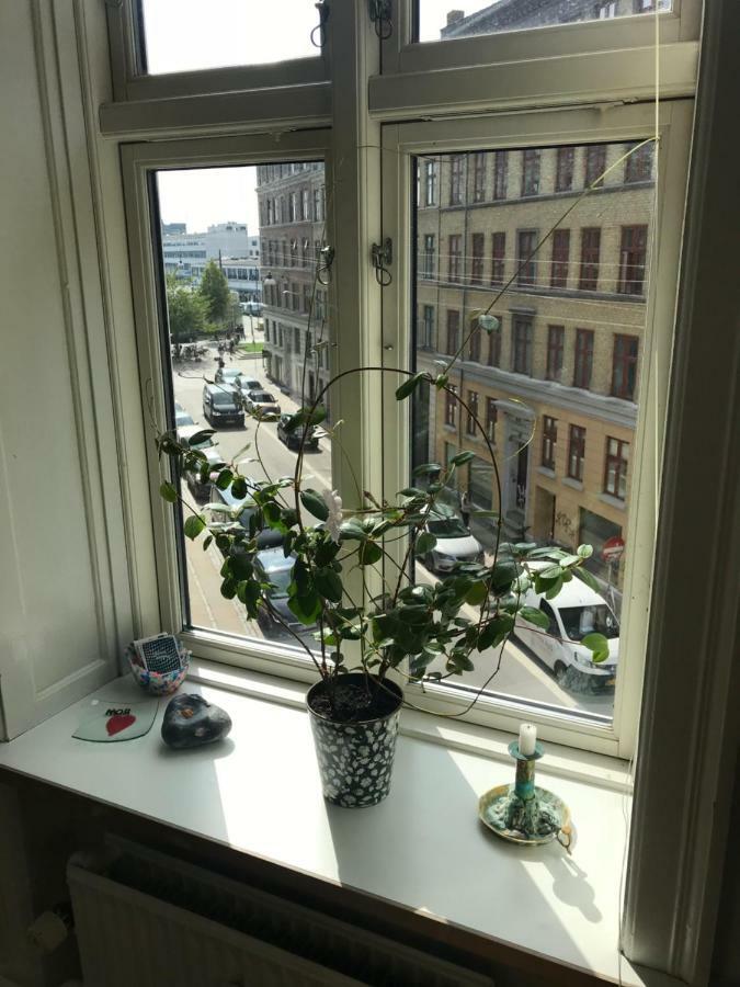 Charming Apart. 5 Min Walk From Central Station Lägenhet
